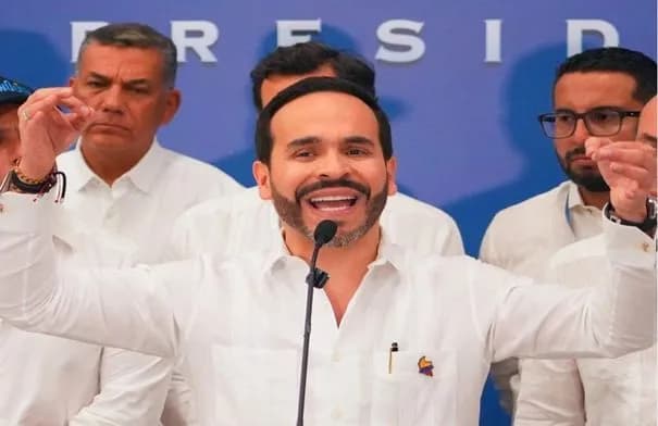 دي لا إسبرييا يؤدي اليمين رئيسًا لكولومبيا.. تحول يميني يعزز العلاقات مع واشنطن