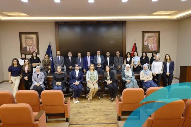 اتحاد شركات التأمين يختتم برنامجًا تدريبيًا حول التفكير التحليلي وصنع القرار