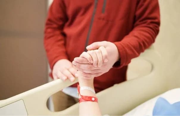 وفاة شاب في مصر بعد تلقيه نبأ وفاة والدته بدقائق