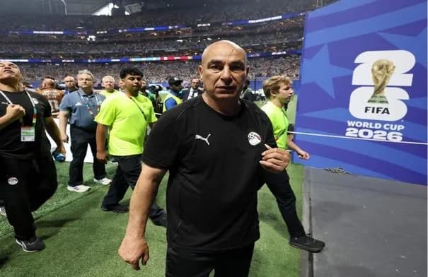 فيفا يفتح تحقيقًا تأديبيًا ضد حسام حسن ونجوم المنتخب المصري
