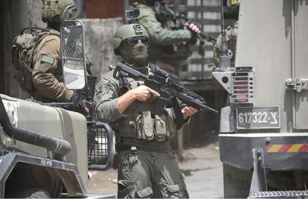 الاحتلال يغتال شابين فلسطينيين في نابلس