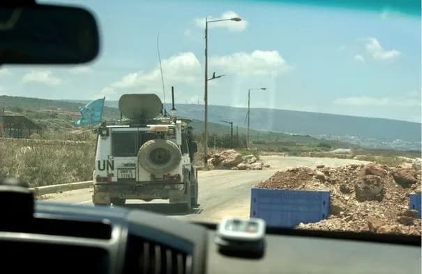اليونيفيل: الأعلام الإسرائيلية في جنوب لبنان خرق للقرار 1701