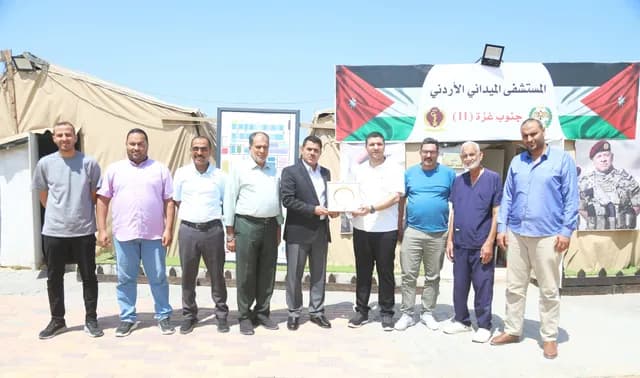 وفد طبي كويتي يزور المستشفى الميداني الأردني جنوب غزة لبحث التعاون