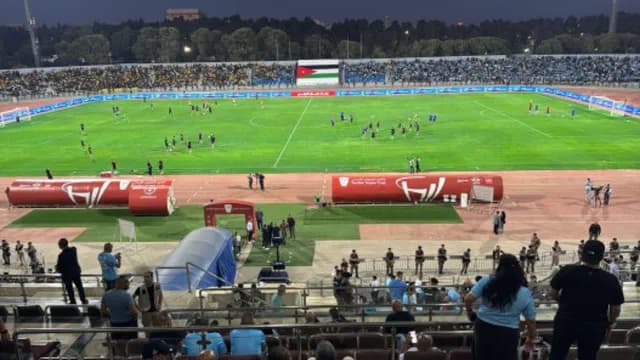 كأس السوبر الأردني ينطلق: الفيصلي والحسين يتنافسان على اللقب