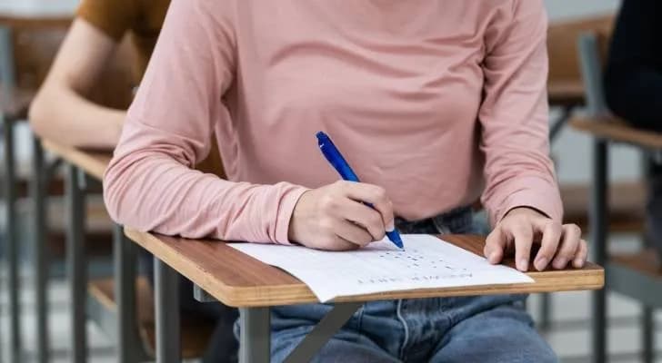 التربية: تأجيل إعلان نتائج التوجيهي لا علاقة له بأي خلل في العلامات