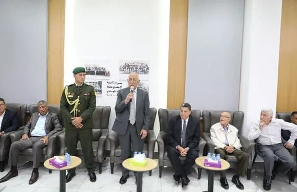العيسوي ينقل تعازي الملك وولي العهد لآل الساطي بوفاة رباب السلطي