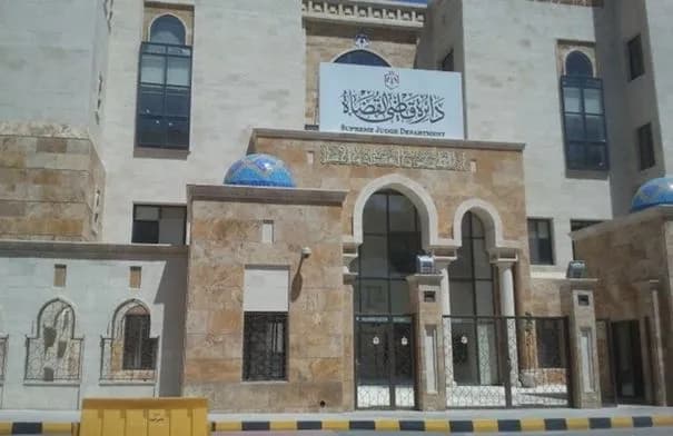 الحكومة تقر نظام التنظيم الإداري الجديد لدائرة قاضي القضاة
