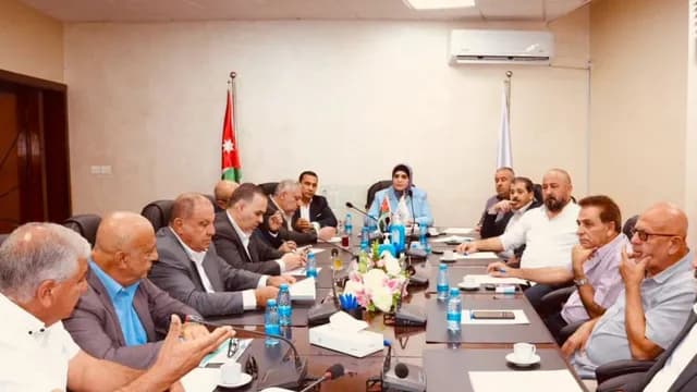 الغذاء والدواء تبحث استعدادات موسم زيت الزيتون مع الشركاء