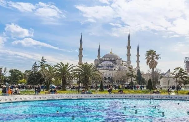 خبير زلازل تركي يحذر: إسطنبول مهددة بزلزال يتجاوز 7 درجات