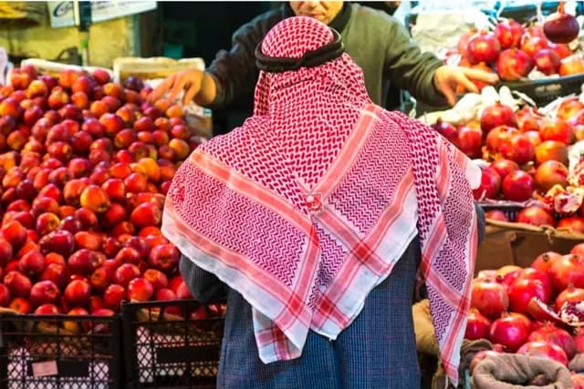 أمانة عمان توضح ملابسات ضبط بسطات خضار في صويلح