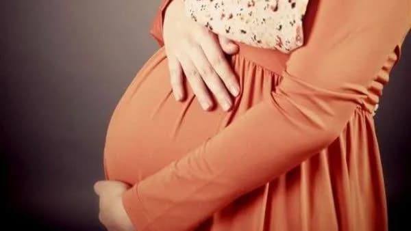 تونس: مقتل حامل بتوأم خنقًا على يد زوجها في العاصمة