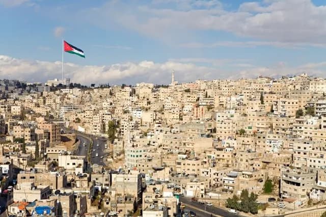 الحكومة تنجز 16 مشروعًا ضمن برنامج التحديث الاقتصادي حتى منتصف 2026
