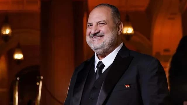 خالد الصاوي يوضح حقيقة صورته في المستشفى ويطمئن جمهوره