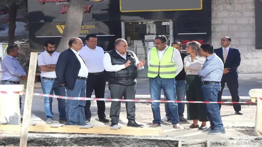 الملكاوي يوجّه بتسريع تنفيذ عبارة تصريف مياه في شارع الأميرة ثروت