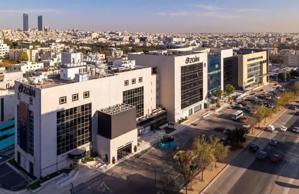 زين الأردن تزرع 18,800 شجرة وتدعم 58 مزرعة في إطار جهودها البيئية