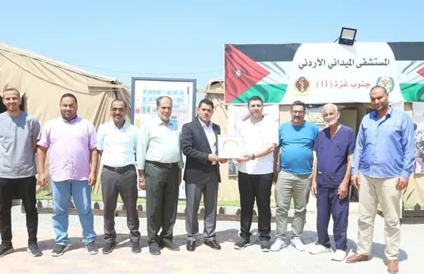 وفد طبي كويتي يزور المستشفى الميداني الأردني جنوب غزة لتعزيز التعاون