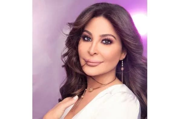 إليسا تعود إلى قرطاج بعد 17 عامًا وتحيي حفلًا جماهيريًا لافتًا