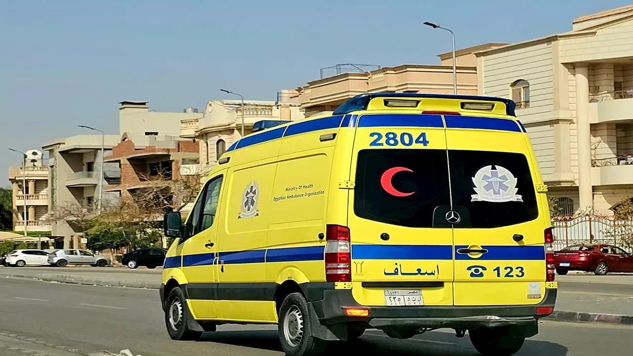 مصرع شاب وإنقاذ آخر بعد سقوطهما في بالوعة صرف صحي بجمصة