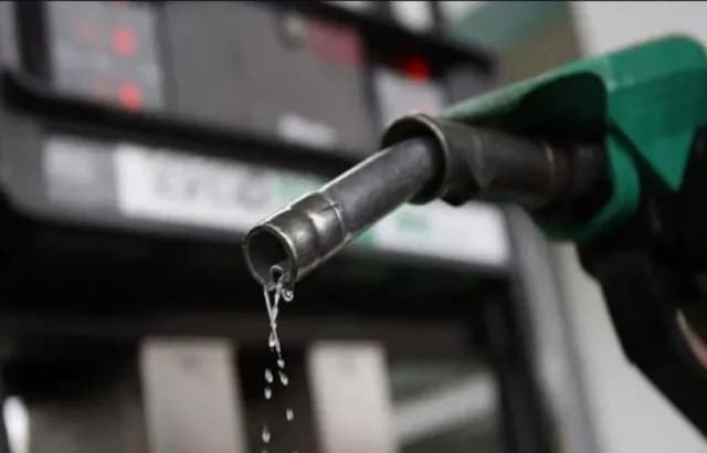 المواصفات: لا عيوب في البنزين وارتفاع الأسعار يفسر شعور الاستهلاك السريع