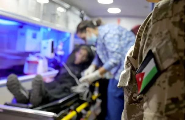 الجيش الأردني يواصل إجلاء أطفال غزة المرضى ضمن الدفعة الـ31