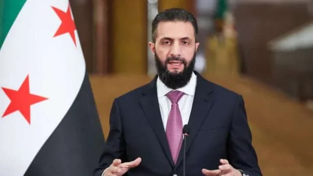 الشرع يهنئ السوريين برفع اسم بلادهم من قائمة الدول الراعية للإرهاب