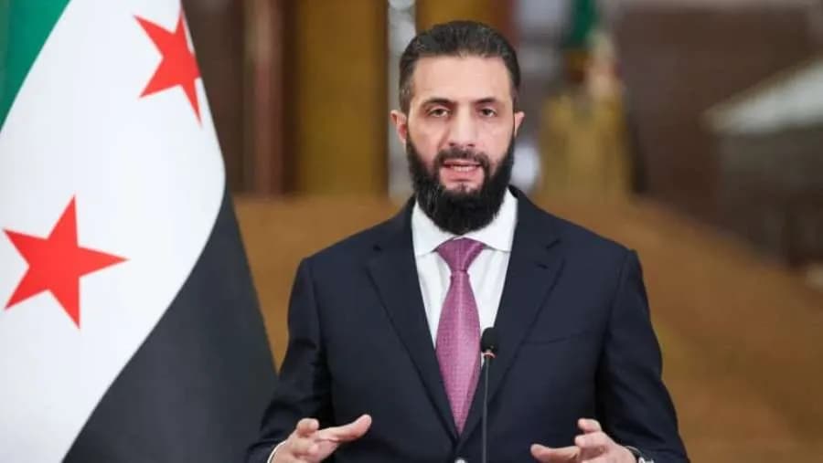 الشرع يهنئ السوريين برفع اسم بلادهم من قائمة الدول الراعية للإرهاب