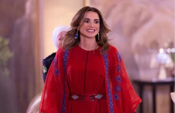 الملكة رانيا تبارك للأميرة إيمان بقدوم توأميها تاليا ورانيا