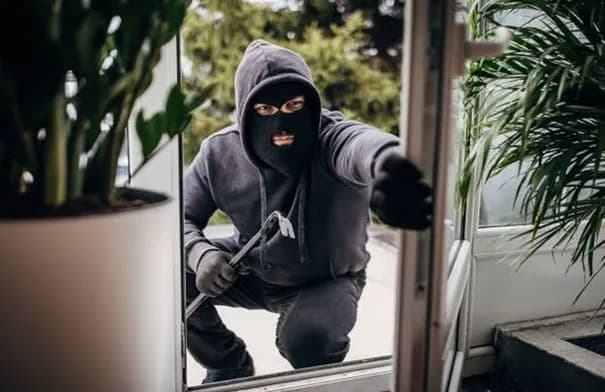 سرقة منزل أميرة سعودية في كان الفرنسية ومجوهرات بقيمة 500 ألف يورو