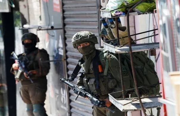 الاحتلال ينسحب من قلنديا وكفر عقب بعد عدوان استمر يومين