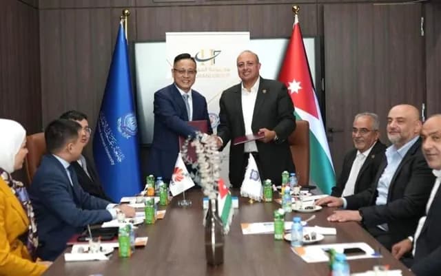 اتفاقية تعاون استراتيجية بين مجموعة الحوراني وهواوي الأردن في مجال التحول الرقمي