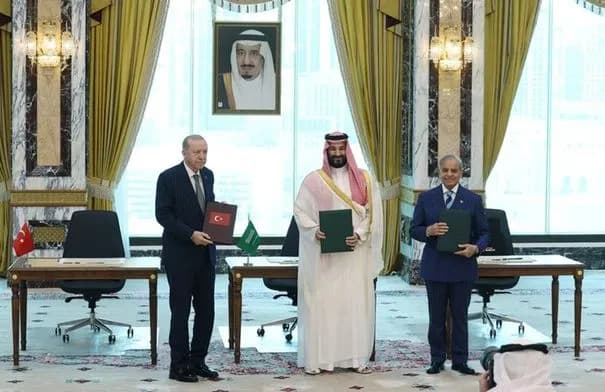 باكستان تعلن موعد ومكان أول اجتماع للجنة الدفاعية المشتركة مع السعودية وتركيا