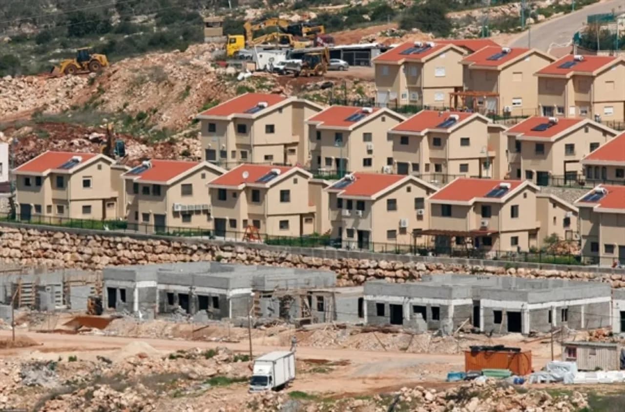 الأردن يستنكر عطاءات الاحتلال لبناء 1234 وحدة استيطانية شرقي القدس