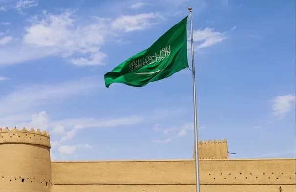 مسؤول سعودي: تقارير استخباراتية تكشف تنسيقًا عراقيًا-حوثيًا لشن هجمات على المملكة
