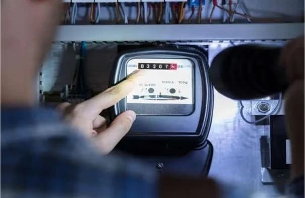 تثبيت بند فرق أسعار الوقود عند صفر لشهر أيلول