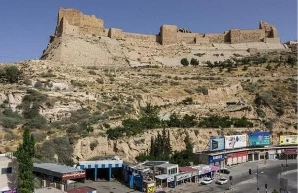 بلدية الكرك الكبرى تفتتح مختبرًا لفحص الأغذية في الجنوب