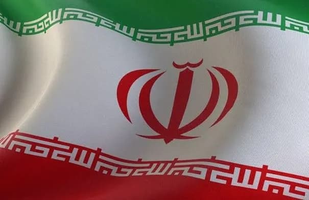 إيران: رؤساء السلطات الثلاث يؤكدون ضرورة احتواء الضغوط المعيشية