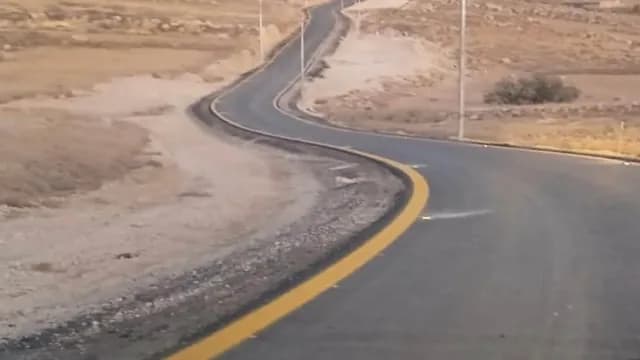الأشغال تنهي إعادة إنشاء طريق المشقر – سرابيط أبو هدمة في ناعور