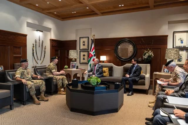 الملك عبدالله الثاني يستقبل قائد الجيش اللبناني ويؤكد دعم الأردن للبنان