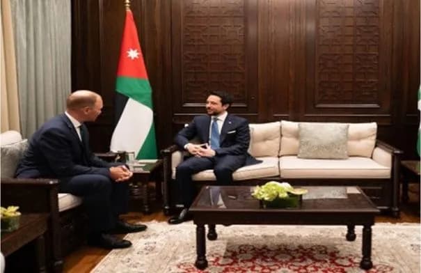 ولي العهد يبحث مع وزير الدفاع الألماني تعزيز التعاون الدفاعي