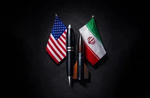 طهران تتعهد بمواجهة العقوبات وتؤكد تكامل الدبلوماسية مع الدفاع