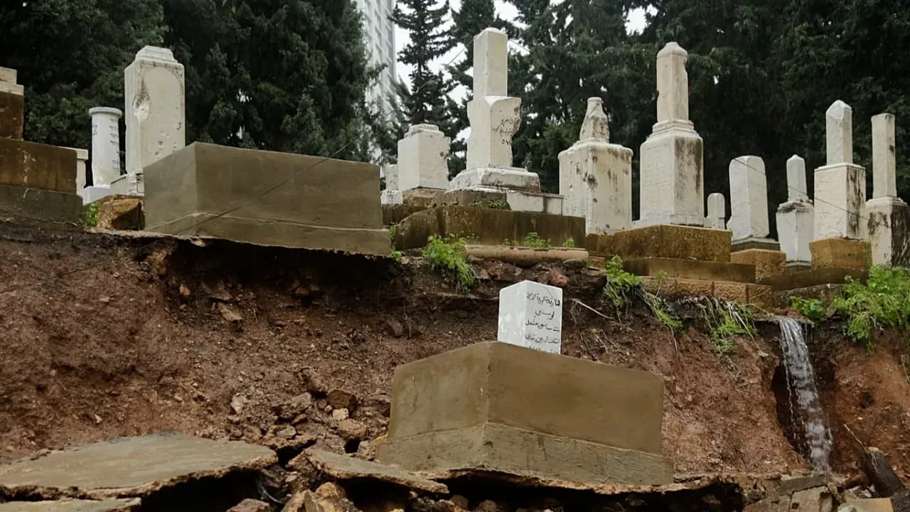 مقترح إسرائيلي بنقل رفات يهود من لبنان مقابل إطلاق أسرى لبنانيين