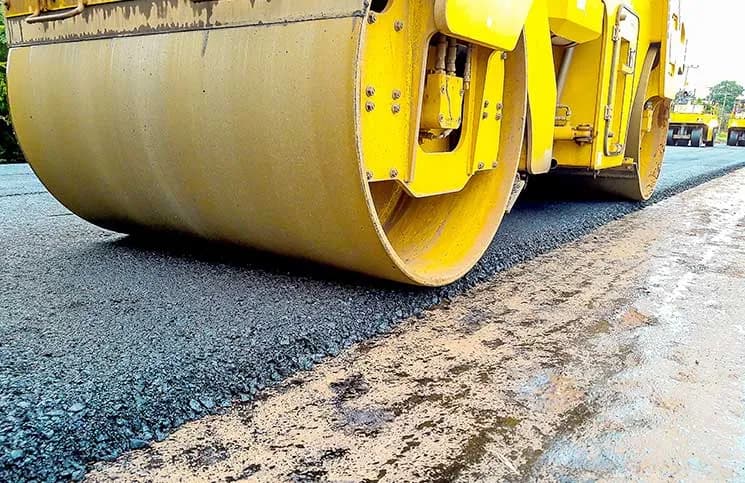الأشغال تعلن بدء صيانة طريق معان – البادية السبت