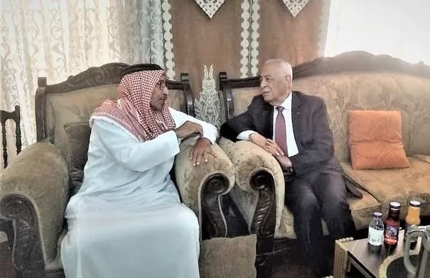العيسوي يزور العميد المتقاعد القبيلات في مأدبا وينقل تمنيات الملك وولي العهد بالشفاء
