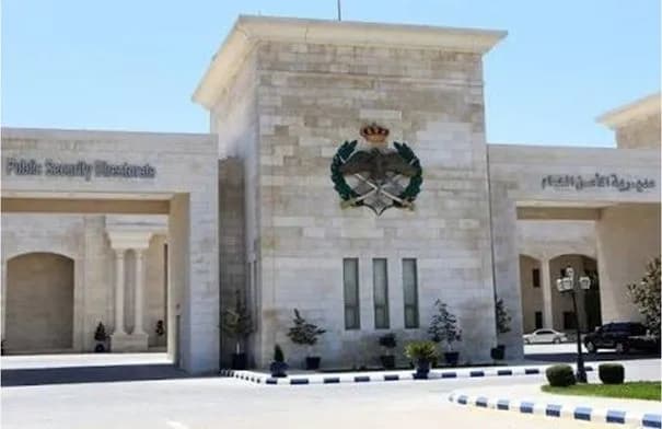 الأمن يضبط سائق مركبة قاد بتهور وأخفى لوحات أرقامها