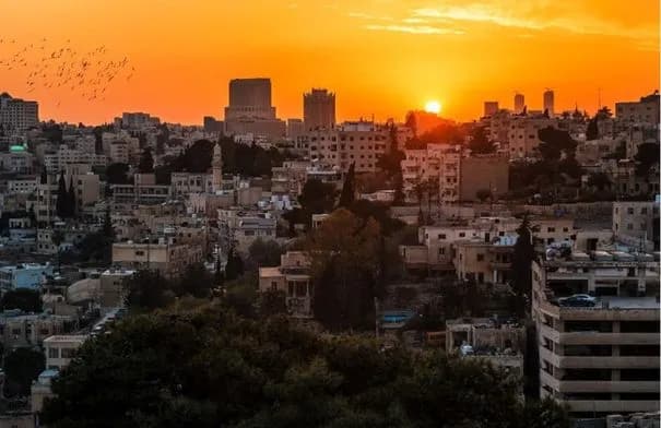 الأردن: أجواء حارة نسبياً الجمعة وانخفاض طفيف السبت