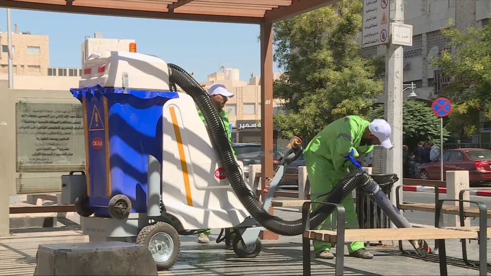 أمانة عمّان تدخل 50 آلية ومعدة ضمن المرحلة الأولى لتطوير إدارة النفايات