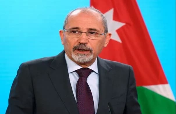 الصفدي: عمّان تعول على موقف بكين الداعم لحل الدولتين