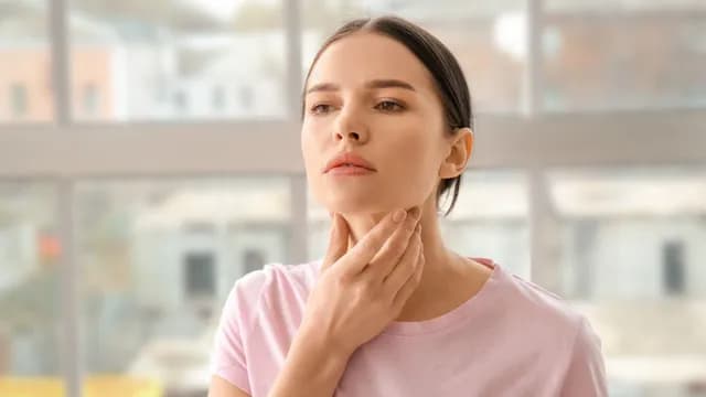 التهاب الحلق: أسبابه وأعراضه وطرق علاجه السريعة