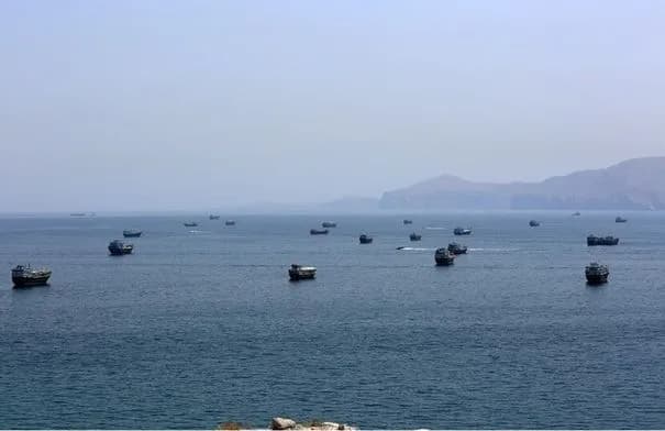 أدنوك الإماراتية: سفينة تابعة لنا استُهدفت بصاروخ في مضيق هرمز