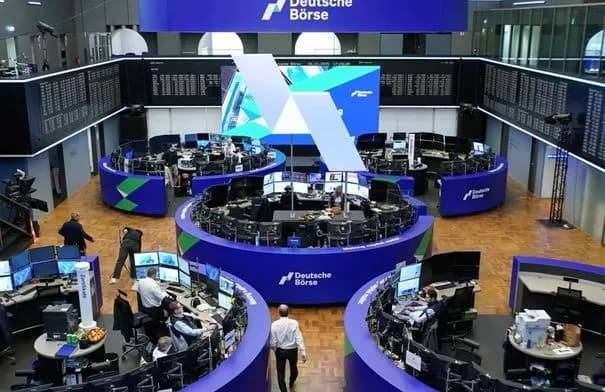 تباين أداء مؤشرات الأسهم الأوروبية في ختام الأسبوع